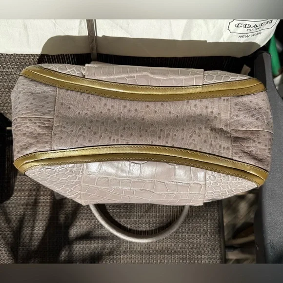 SOLD @ POSH LIVE SHOW - 12/13 
Coach Madison Abigail - Picture 3 of 7